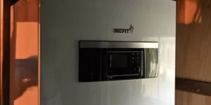 Aan de keukentafel bij …..