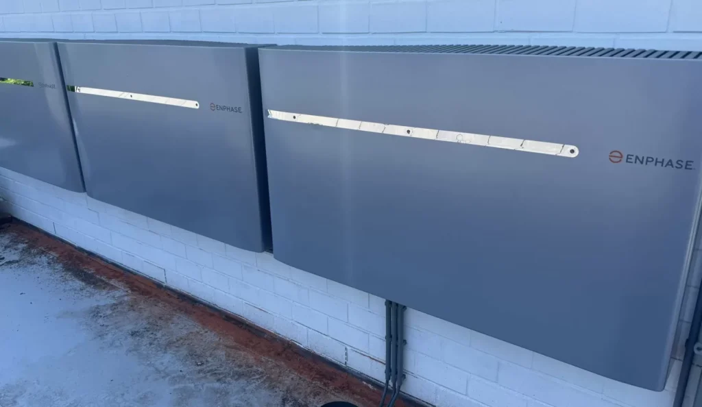 Michorius plaatst Enphase batterijen